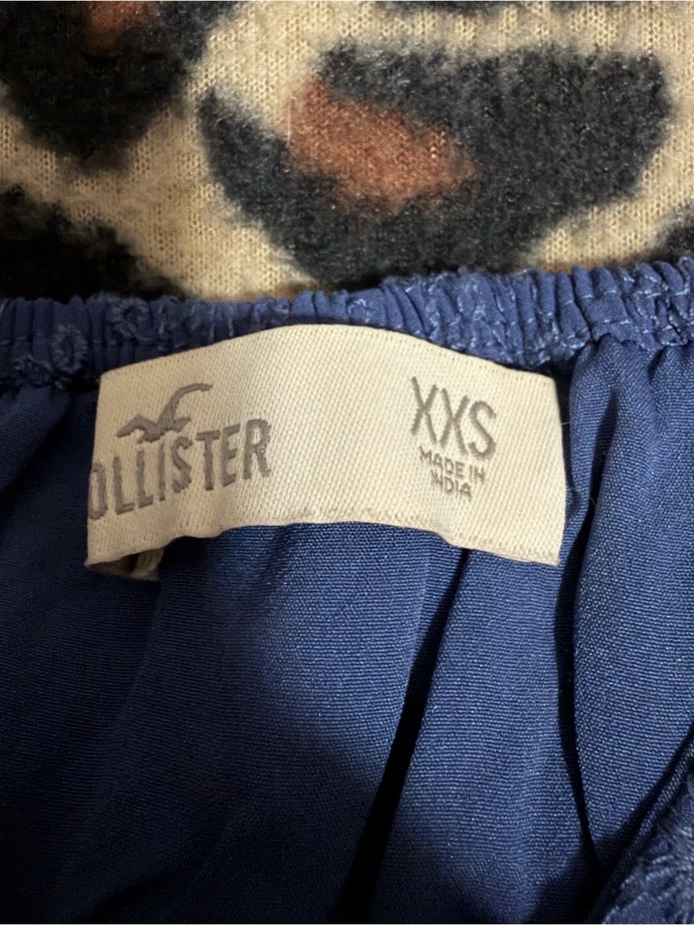 2000s vintage style whimsical hollister navy blue eyelet lace babydoll crop top - Picture 8 of 8